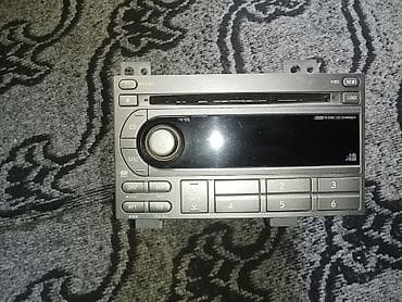 audi tt: Audi orijinal avtomobil maqnitofonu – 6 diskli CD changer — 1
