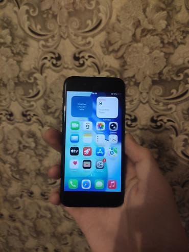 iphone 12 pro barter: IPhone SE 2020, 128 GB — 6