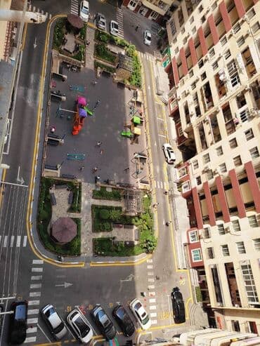 4 otaqlı ev: Nərimanov metrosuna yaxin akkorda 20 mertebeli binanın 13-ci — 19