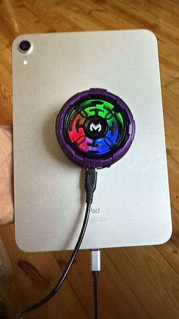 3D panellər: Apple iPad planşet - Gümüş rəngli alüminium gövdə, nazik və yüngül — 2