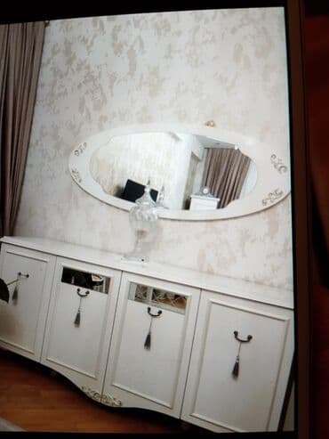 oturacaqlarin uzlenmesi: Qonaq otağı üçün, Açılmayan, Dördbucaq masa, 6 stul — 3