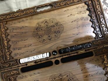 nerd taxtasi: Nərdi oynamağı sevənlər üçün hədiyyəlik Əl işi olan, üzərində oyma — 6