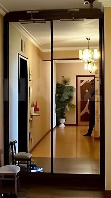 Şkaf satılır. Hündürlük: 2.45m, En: 1.54m. İdeal vəziyyətdədir