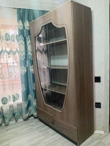 Gözəllik və estetika avadanlığı: Şüşəli dolab vitrini — 3