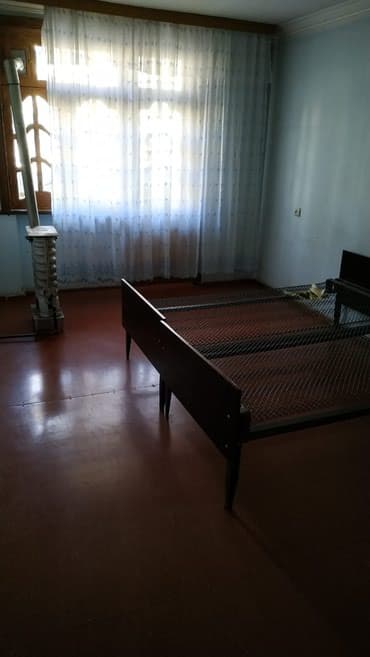 Gəncə şəhərində kirayə mənzil. 3 otaqlı mənzil kirayə verilir. Evin