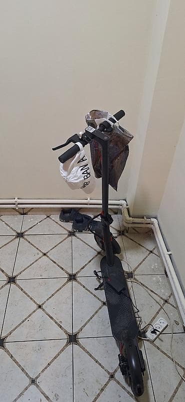 Elektrik skuter 1 hefdedi alinib tecili pul lazimdu satilir -