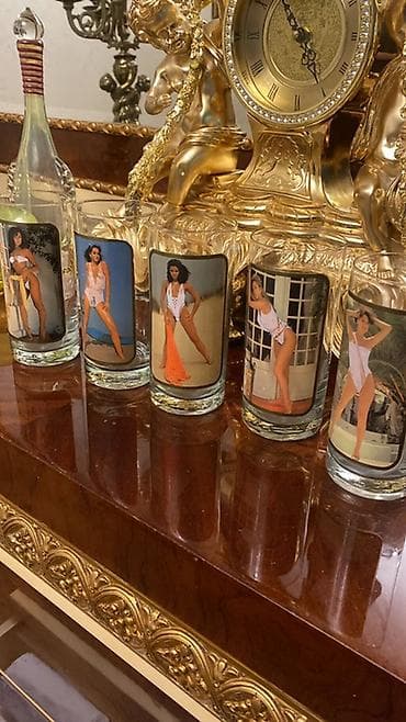 Stəkanlar: Stəkanlar, Şüşə — 1