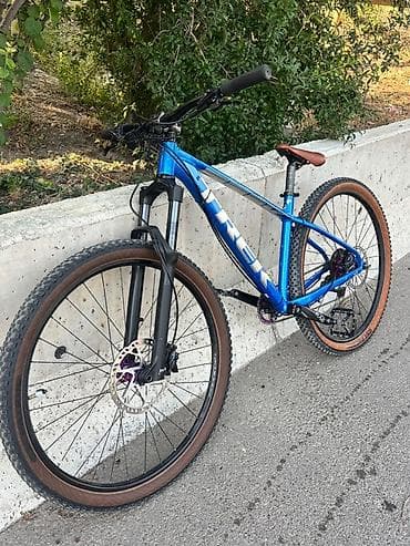 cd disk: Trek Marlin 6 dağ velosipedi Trek marlin 6Gen2 - Çərçivə: yüngül — 2