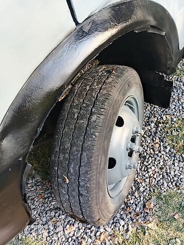teker aparat: Yük Daşıma üçün Kiçik Yük Maşını - Gövdə: metal bortlu, hündür yan — 4