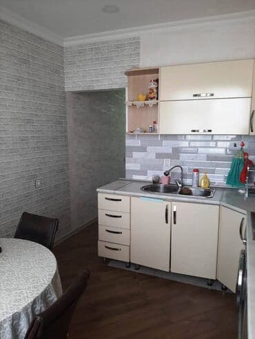 evler bineqedide: Bakı, 3 otaqlı, Köhnə tikili, m. Xətai, 72 kv. m — 10