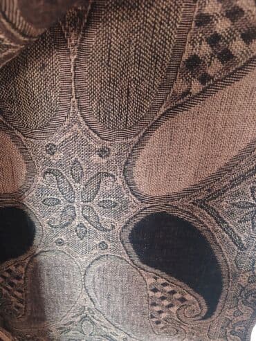 женские вязаные снуды: Şal paisley naxışlı boz rəngdədir. Yumşaq parça 55% polyester və 45% — 2