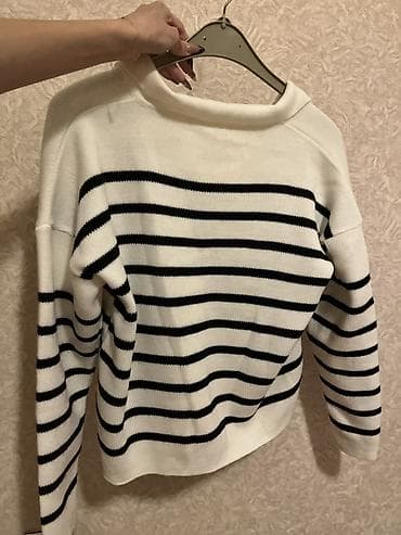 svitir: Zolaqlı trikotaj sviter XS-S olcu
1-2 defe geyinilib — 3