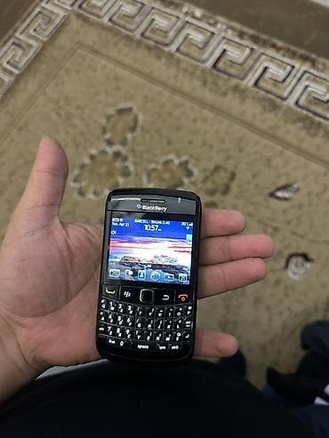 Blackberry Bold, rəng - Qara, Düyməli — 1