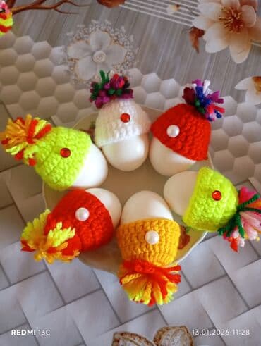 Novruz xonçasini bəzəyi toxunma yumurta papaqlar satılır istəyən yaza