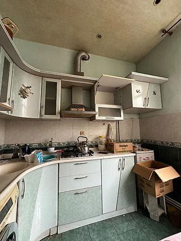 plitka qiymetleri: Ucuz qiymete: Dəst fotoşəkildə göründüyü kimi dolablar, dəzgah və — 1