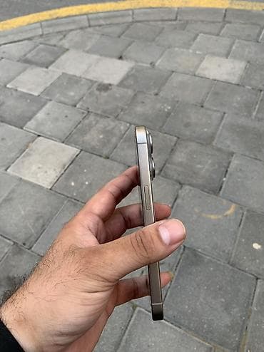 oled ekran: IPhone 15 Pro, 256 GB, Natural Titanium, Simsiz şarj, Face ID, Sənədlərlə — 6