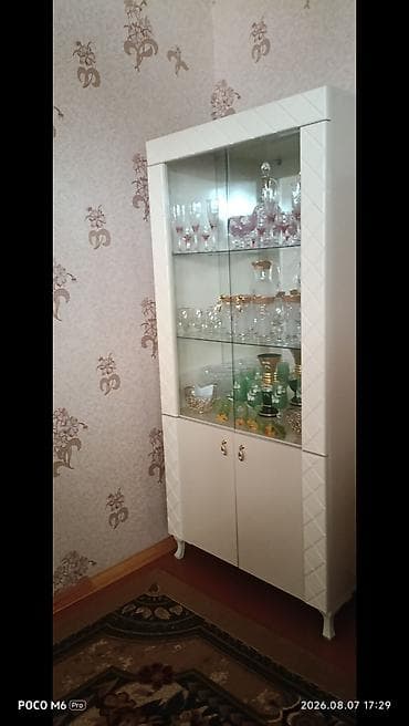 Оборудование для магазинов: Стеклянная витрина-шкаф, Б/у, Самовывоз — 4