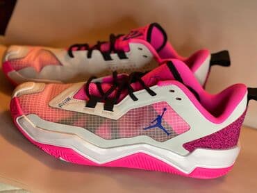 fitnes üçün qadın krosovkaları: Jordan Orginal yenidi Razmer 42.5 qiymet 120 AZN — 2