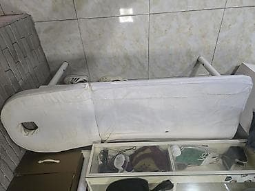 Б/у, Масажная кушетка, Нескладной, цвет - Белый