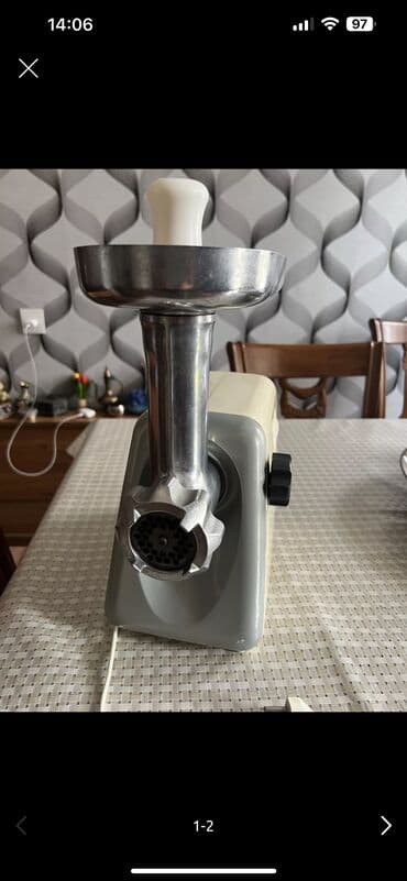 bal ceken masin: Ət çəkən maşın 1000 Vt — 1