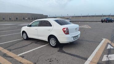 авто дешево купить: Chevrolet Cobalt: 1.5 l | 2014 il 250000 km Sedan — 5