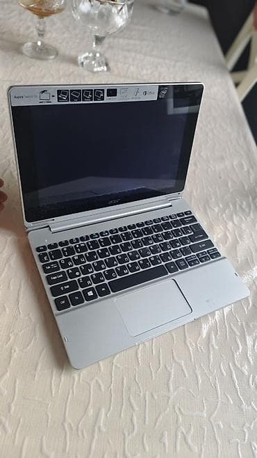 Acer: Acer Aspire Switch 10 – 2‑si‑1 planşet/noutbuk Xüsusiyyətlər: - 10.1 — 4