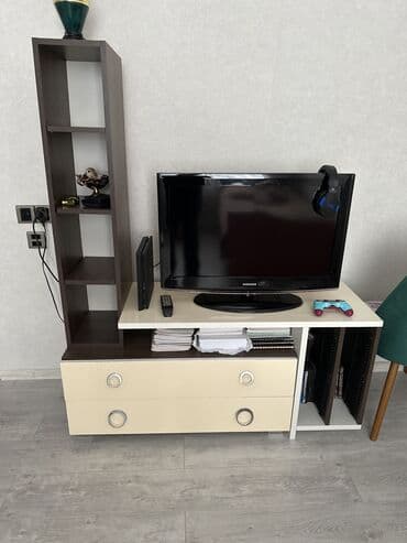 продаю телевизор: İşlənmiş, Künc Tv altlığı, Polkalı, Azərbaycan — 1