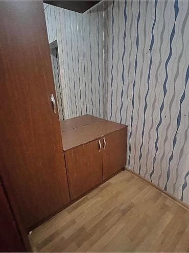 berde ev: Nərimanov Metrosu metroya 5/6 dəqiqəlik məsafədə yerləşir. Polis — 5