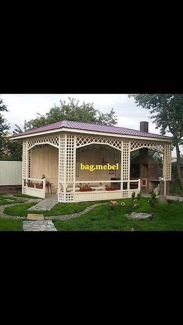 Bağ üçün taxta besedka/pavilon - Klassik üslubda ağ rəngli, dekorativ