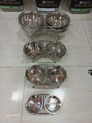 qapi iti: Itler ve pişyler uçun yem ve su qabı 6 manat başlıyır 55 manata kimi — 2