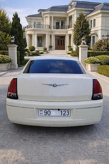 Chrysler 300C: 3.5 l | 2009 il 350000 km Sedan lalafo.az -da Chrysler 300C: 3.5 l | 2009 il 350000 km Sedan