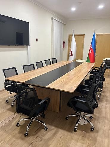 Yeni, Konfrans zalı üçün, Dördbucaq masa