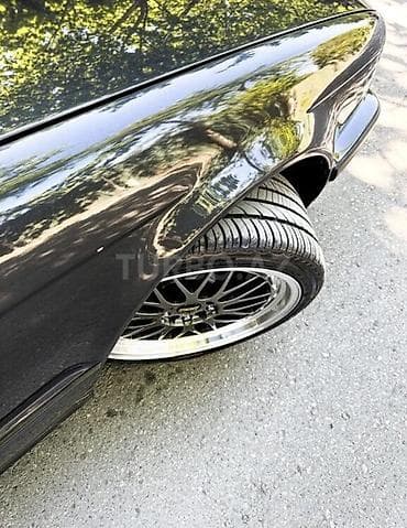 sam diskler: BMW 5 series: 2 l | 1993 il Sedan — 6