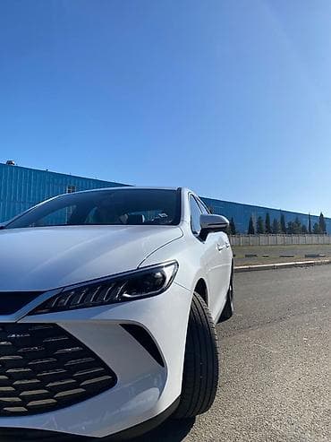 sukan satisi: BYD Qin Plus: 1.5 l | 2025 il Sedan — 6