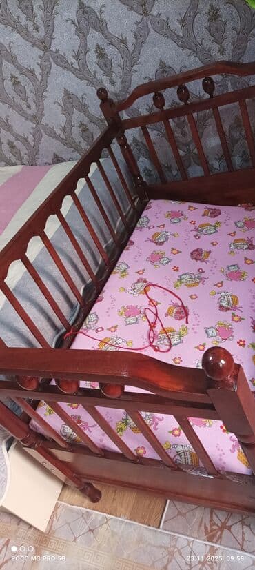 qaymaq ciceyi: Oğlan və qız üçün, Dördbucaq, Beşik, Dəstsiz, Matras ilə, Yellənmə mexanizmsiz — 3