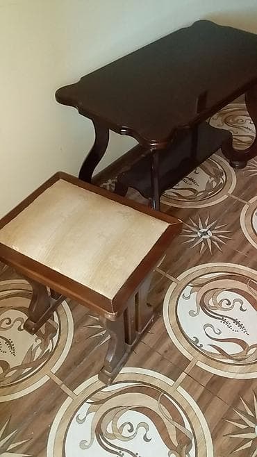 bar oturacaq: Qonaq otağı üçün, İşlənmiş, Açılmayan, Dördbucaq masa — 1