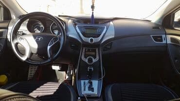 chevrolet malibu qiymeti: Hyundai Elantra: 1.8 l | 2011 il Sedan — 4
