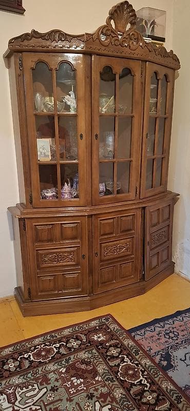 Hazır biznes: Şüşəli dolab vitrini, İşlənmiş — 1