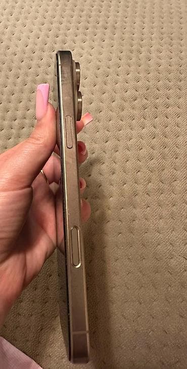 iphone dubay: IPhone 16 Pro Max, 256 GB, Qızılı, Barmaq izi, Face ID — 2