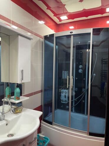 7 mikrorayon: Bakı, 9-cu mikrorayon, 3 otaqlı, Köhnə tikili, m. Memar Əcəmi, 127 kv. m — 3