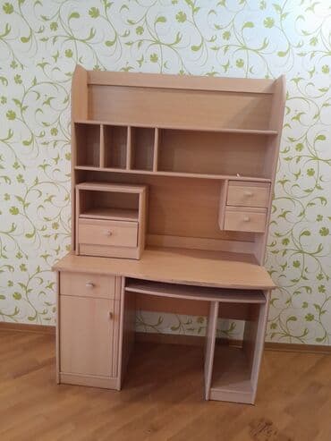 oglan ucun hediyye secimi: Yazı masası
Unvan :Ehmedli — 1