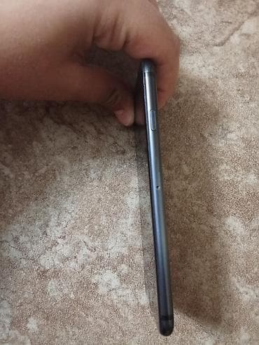 komputer korpusu: IPhone 7, 32 GB, Qara, Barmaq izi — 3