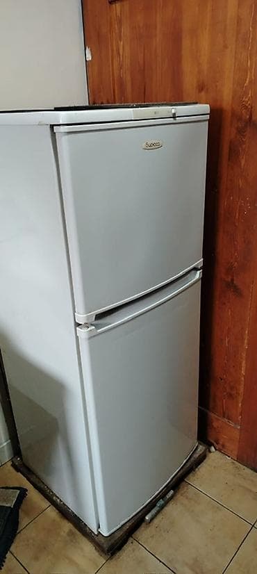 bisirme paneli: 2 двери Beko Холодильник Продажа, цвет - Белый, С колесиками — 1