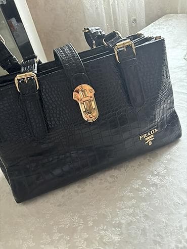 Əl çantası, Prada, Yeni
