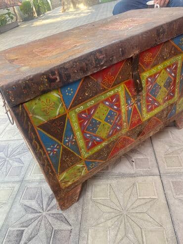 куплю морозилку б у: 40 -cı illərə aid qədimi sandıq satılır — 2