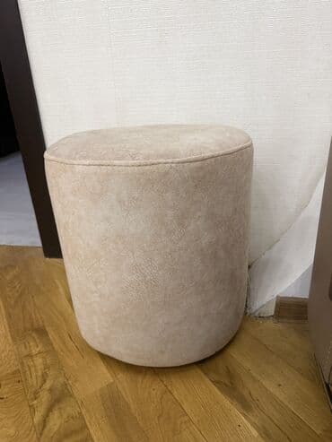 Pufiklər: İşlənmiş, Pufik oturacaq, rəng - Süd rəngi — 1