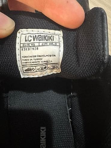 Yeni alınıb geyinilmiyib Türkiyədə istehsal olunub. Çox rahat modeldir — 4