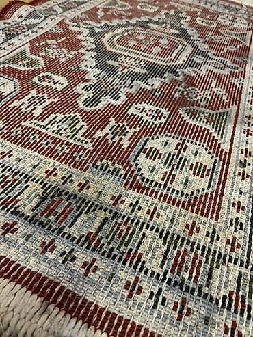 xalca uzlukləri: Xalça – əl toxuması, klassik Qafqaz motivləri - Naxış: mərkəzdə — 2