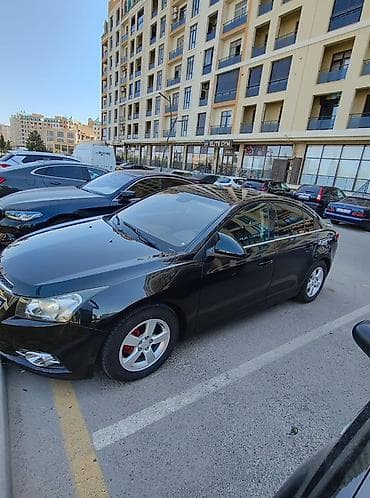 afdamabiler: Chevrolet Cruze: 1.4 l | 2012 il 228900 km Sedan — 1