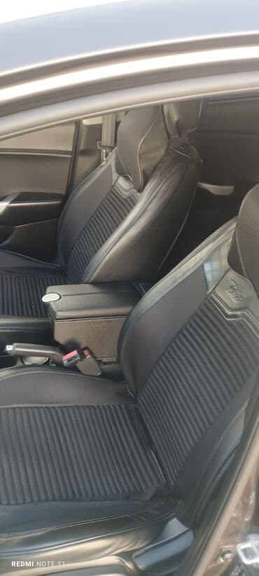 maşın 09: Kia Rio sedan - Korpus: 4 qapılı sedan, tünd qəhvəyi rəng - Kuzov — 9